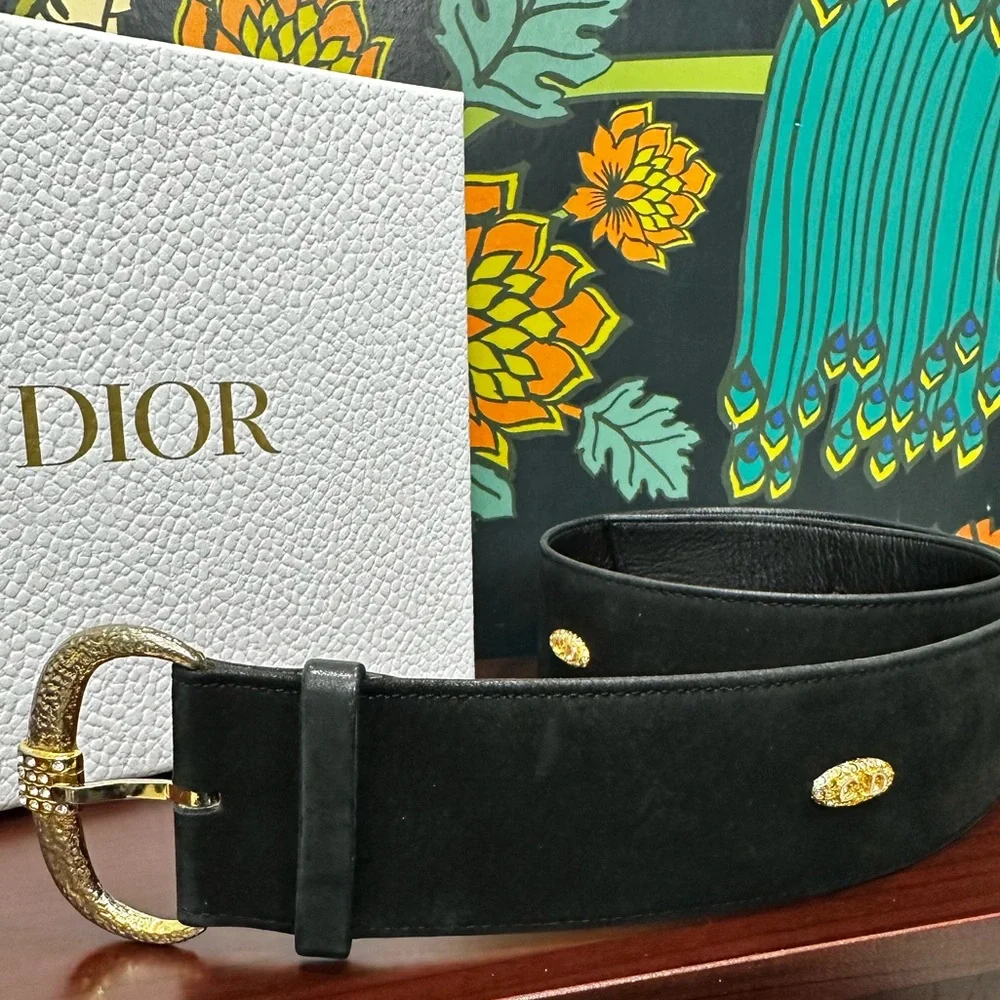 Christian Dior Vintage Black Suede Wide Belt – Size 70 (Runs Small) - Picture 6 of 7
